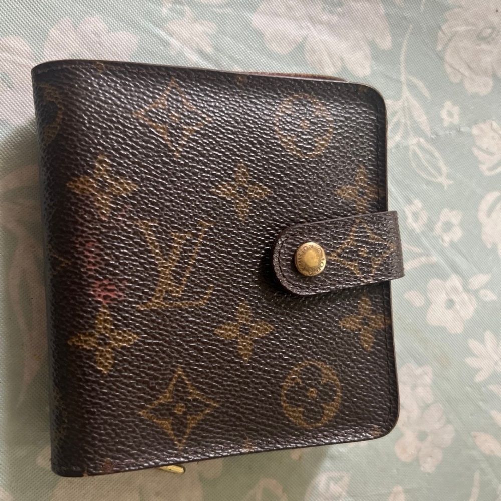 Louis Vuitton Brown Monogram Wallet - Picture 1 of 4